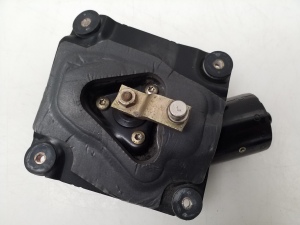 VOLVO S40 I (1995–2004) Scheibenwischermotor vorne 0390241170C - 2