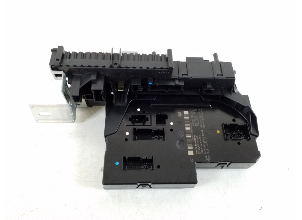 MERCEDES-BENZ GLK-Class X204 (2008-2015) Fuse box A2049009001,A2049009101,A2049004203 21027625