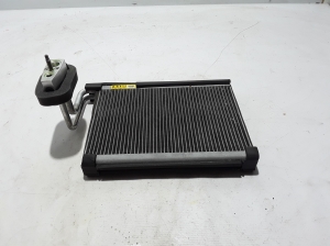 Chrysler Pacifica (2016–2026) A/C evaporator 68308982AA - 2