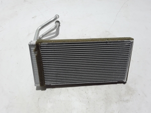  Interior shoulder radiator 