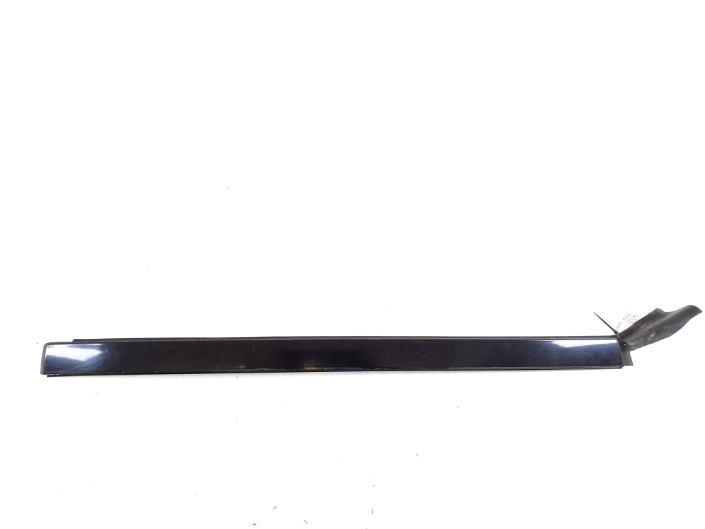 MERCEDES-BENZ GLK-Class X204 (2008-2015) Лобовое стекло Правая вертикальная отделка A2046904462 21027605