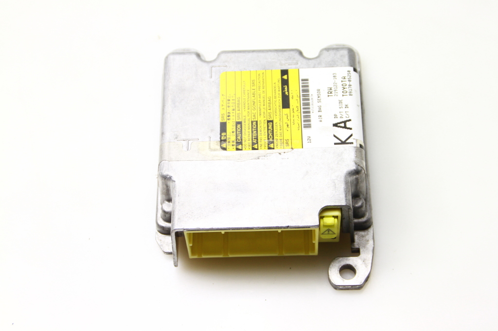 TOYOTA Avensis T27 (2008–2019) Airbagsteuergerät 8917005250 TOYOTA Avensis T27 (2008–2019) Airbagsteuergerät 8917005250
