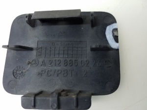 Mercedes Benz E-Class W212 (2009–2015) Heckstoßstangenhakenabdeckung A2128850226 - 2