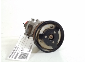 Volkswagen Polo V (2009–2017) A/C compressor 5Q0820803G - 3