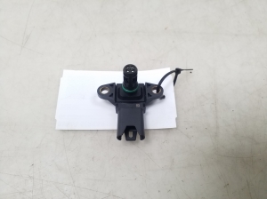 BMW 5 SERIES F10 (2010–2017) Ansaugluftdrucksensor 7585492