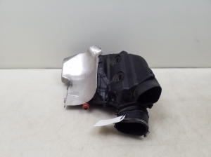 BMW 5 SERIES F10 (2010–2017) Luftfiltergehäuse 7577466 - 5