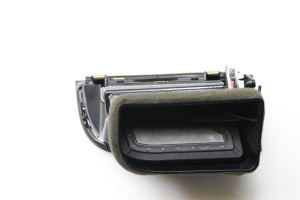 Skoda Superb (2008–2015) Dashboard air vent grilles 3T0819701 - 4