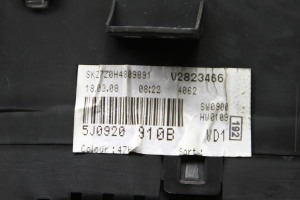 Skoda Fabia MK 2 (2007–2014) Instrument cluster 5J0920910B - 2
