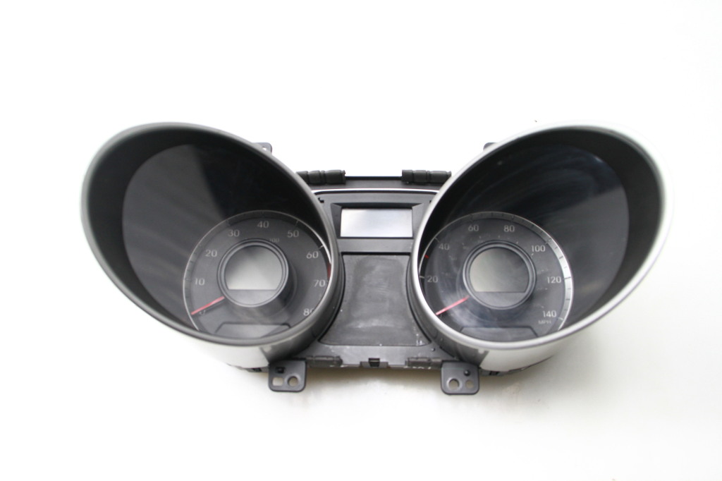 Hyundai ix35 (2009–2015) Instrument cluster 940032Y130 Hyundai ix35 (2009–2015) Instrument cluster 940032Y130