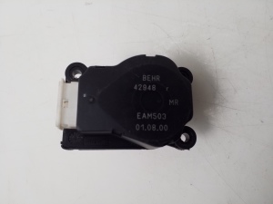 VOLVO S80 I (1998–2006) Stellmotor Heizungsklappe BEHR42948