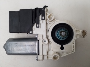 Volkswagen Jetta (2010–2017) Hinterer Seitentür-Fensterhebermotor 1K5839401A - 2