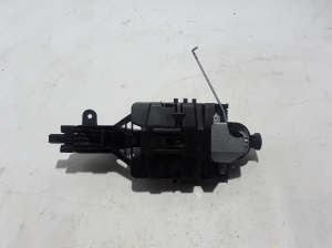 VOLVO XC90 (2015–2024) Front door external opening handle and its details - 2