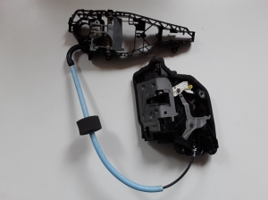 BMW X2 F39 (2017–2026) Rear side door lock 7281943 - 3