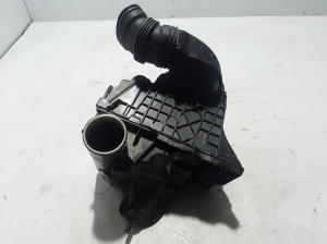 RENAULT Scenic (2016–2026) Luftfiltergehäuse 165006427R - 3