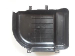 Suzuki Grand Vitara II (2005–2015) Akumulatora pārsegs 3392565J0 - 3