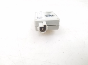 BMW 5 SERIES E61 (2004–2010) Antennenverstärker 6990090 - 3