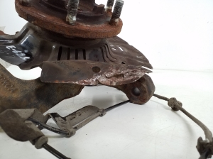 Ford Ranger (2011–2015) Front wheel hub - 2