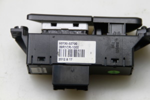 Hyundai ix35 (2009–2015) Other switch 937303Z700 - 3