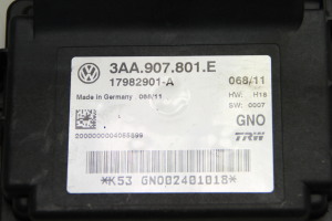 Volkswagen Passat B7 (2010–2014) Electric parking brake control module 3AA907801E - 2