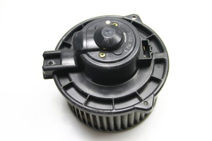 Mercedes Benz ML-Class 163 (1998–2005) Salongi puhuri mootor 1940005102 - 2