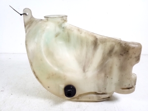 Mercedes Benz Vito W639 (2003–2014) Front washer fluid reservoir A6398690020 - 2