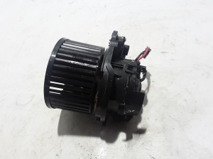  Cabin shoulder motor 