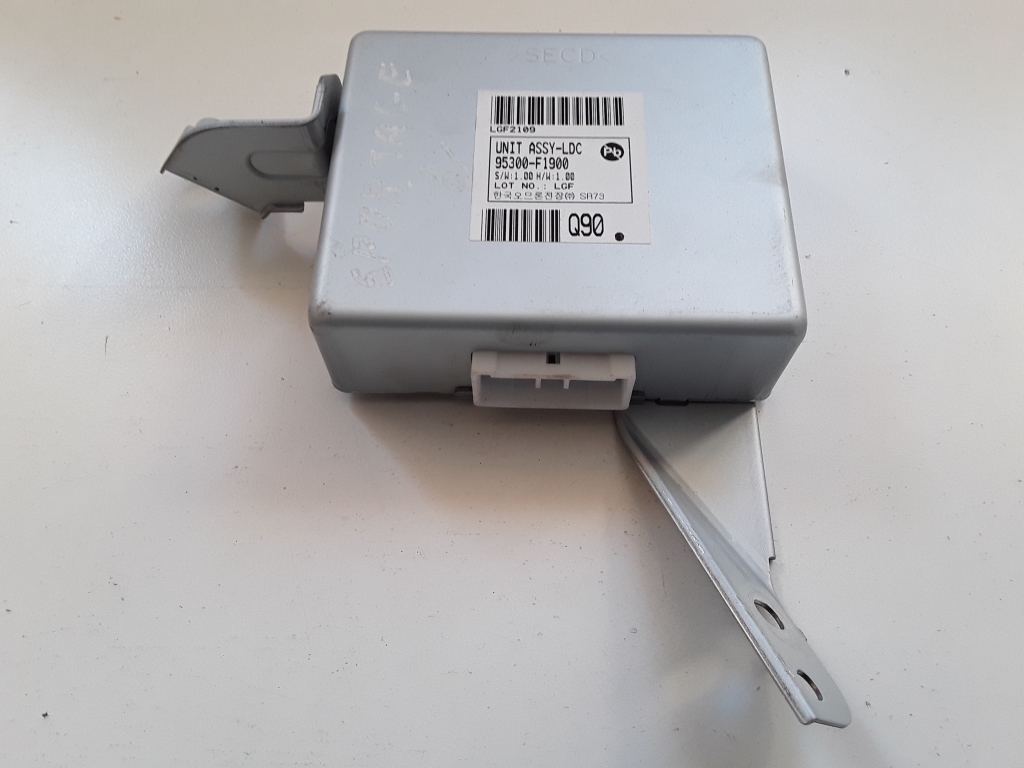 Kia Sportage (2016–2021) Control unit 95300F1900