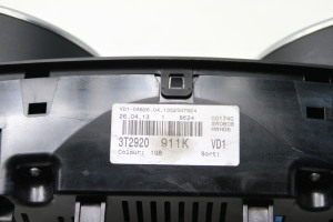 Skoda Superb (2008–2015) Kombiinstrument 3T2920911K - 2
