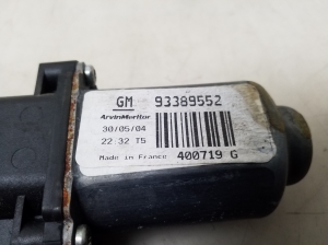 Opel Meriva (2003–2010) Front door window regulator motor 93389552 - 4