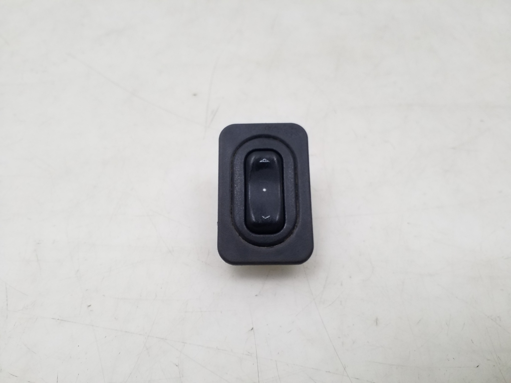 OPEL Meriva 1 generation (2002-2010) Front Right Door Window Switch 24407699 25066702