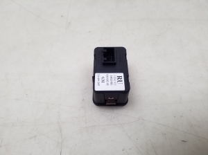Opel Meriva (2003–2010) Front door glass switch 24409205 - 2
