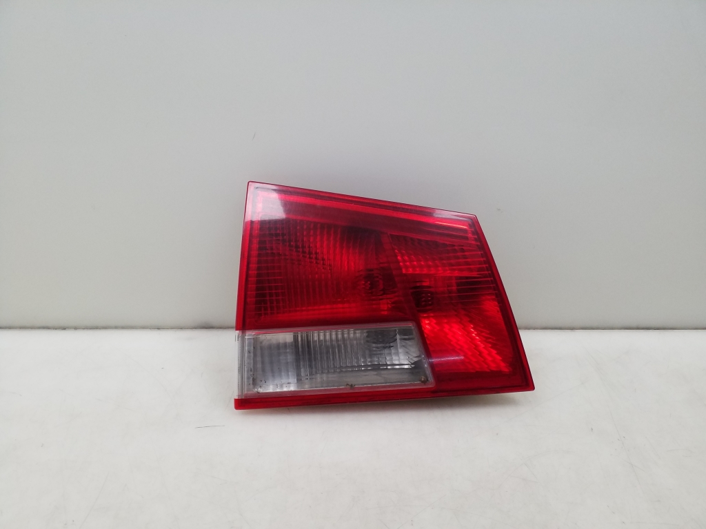 OPEL Vectra C (2002-2005) Left Side Tailgate Taillight 24469463 25066688