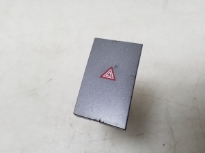 Opel Vectra C (2002–2008) Hazard light switch 13138255 - 4
