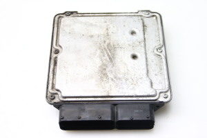 AUDI A3 8P (2003–2012) Mootori juhtplokk 03G906016FF - 2