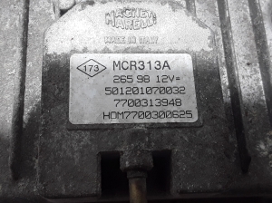 RENAULT Master II (1998–2010) Motorsteuergerät 7700313948 - 3