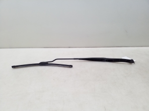 Opel Vectra C (2002–2008) Esiklaasi puhasti hoob 09185813 - 2