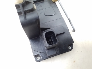 Opel Vectra C (2002–2008) Rear side door lock 13157759 - 5