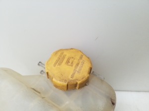 Opel Vectra C (2002–2008) Coolant reservoir 9202100 - 3