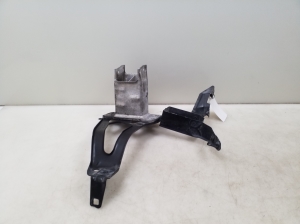 BMW 5 SERIES E61 (2004–2010) Nebelscheinwerferhalter vorne 7033731 - 2