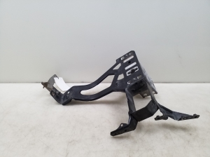 BMW 5 SERIES E61 (2004–2010) Nebelscheinwerferhalter vorne 7033732 - 2
