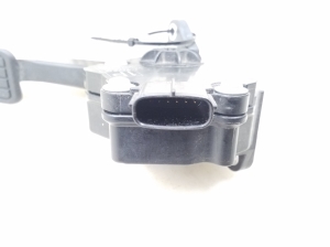 Subaru Legacy (2014–2026) Gaasipedaal 36010AL090 - 3