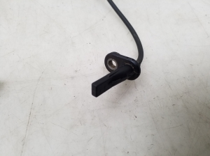Subaru Legacy (2014–2026) ABS-Sensor vorne 27540AL00A - 3