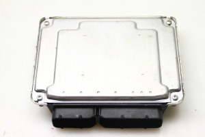 AUDI A4 B6 (2000–2005) Mootori juhtplokk 038906019LJ - 2