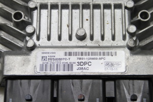 Ford Focus (2004–2011) Engine control unit 7M5112A650APC - 3