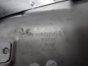 VOLVO V60 (2010–2018) Summuti otsik 31455531 - 2