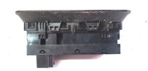 Jaguar XJ (2009–2026) Tagumise udutule lüliti 104 00 97689 0 - 3