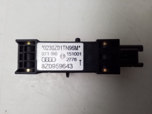 Capteur d’airbag - 8Z0959643