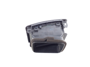 TOYOTA Hilux (2005–2015) Dashboard air vent grilles 55660-0K050 - 3