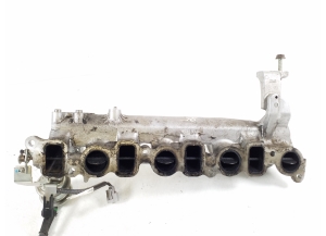  Intake manifold 