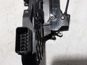  Rear side door lock 